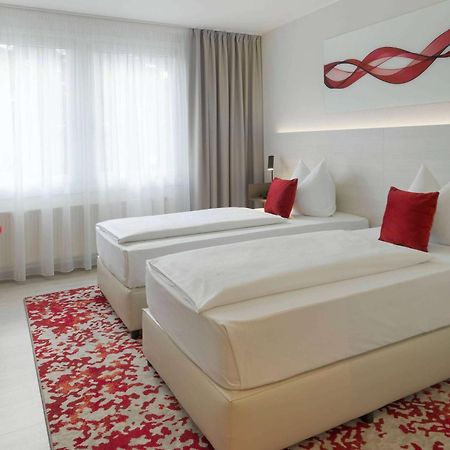 รามาดา บาย วินด์แฮม เดรสเดิน Hotel เดรสเดน ภายนอก รูปภาพ