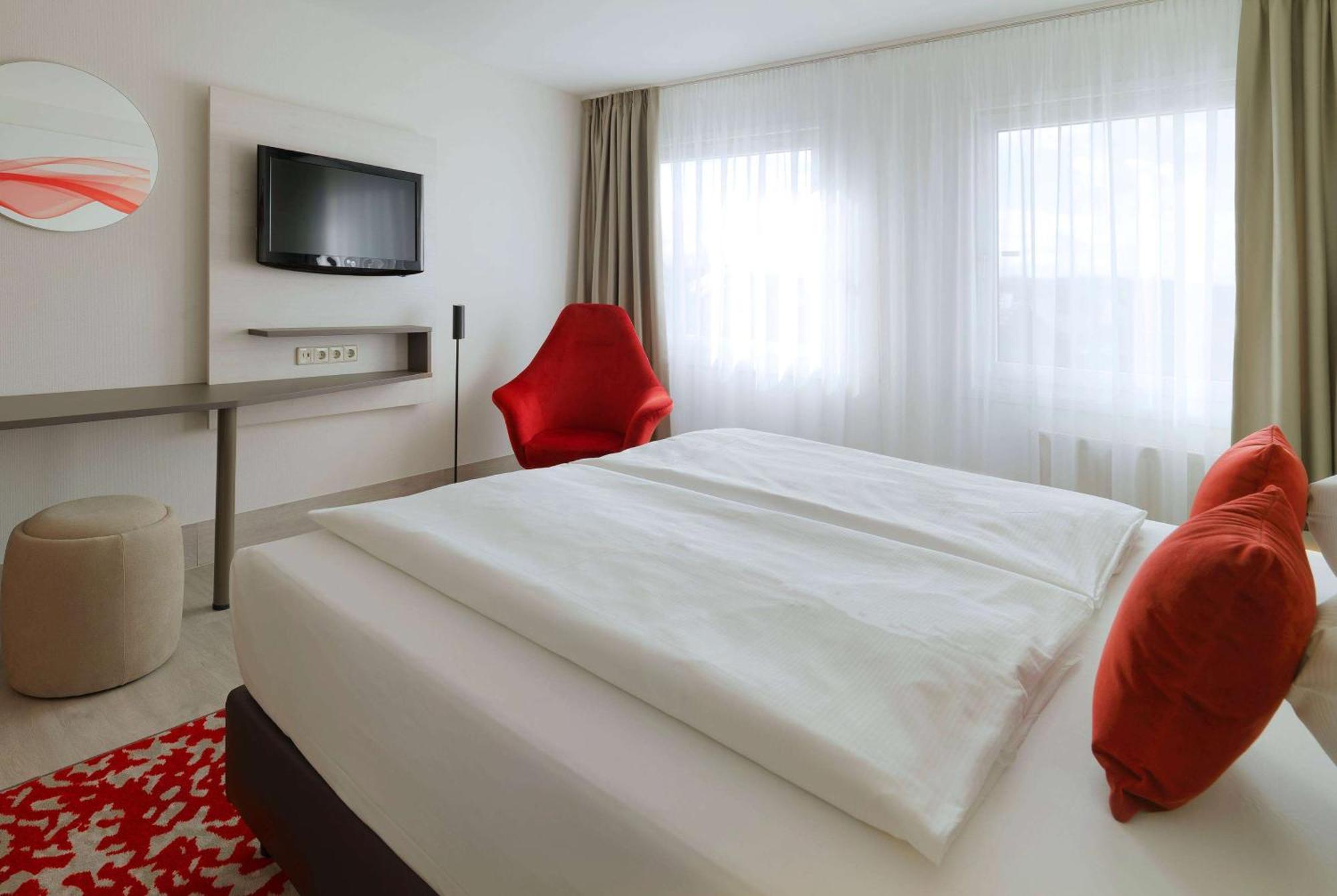 รามาดา บาย วินด์แฮม เดรสเดิน Hotel เดรสเดน ภายนอก รูปภาพ